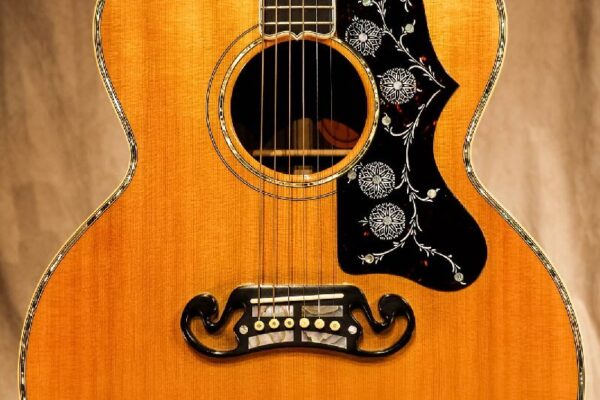 ギブソン（Gibson） アコースティックギター ¥400,000
